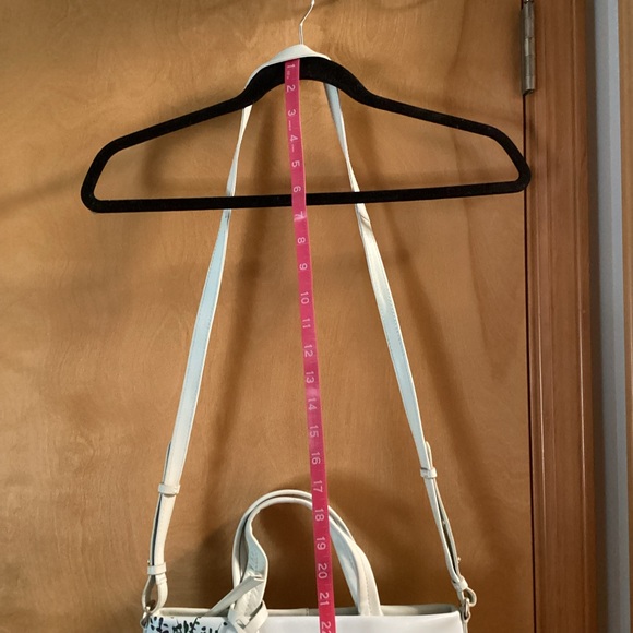 RADLEY LONDON Pastel Dog Design Shoulder Bag - Picture 14 of 16